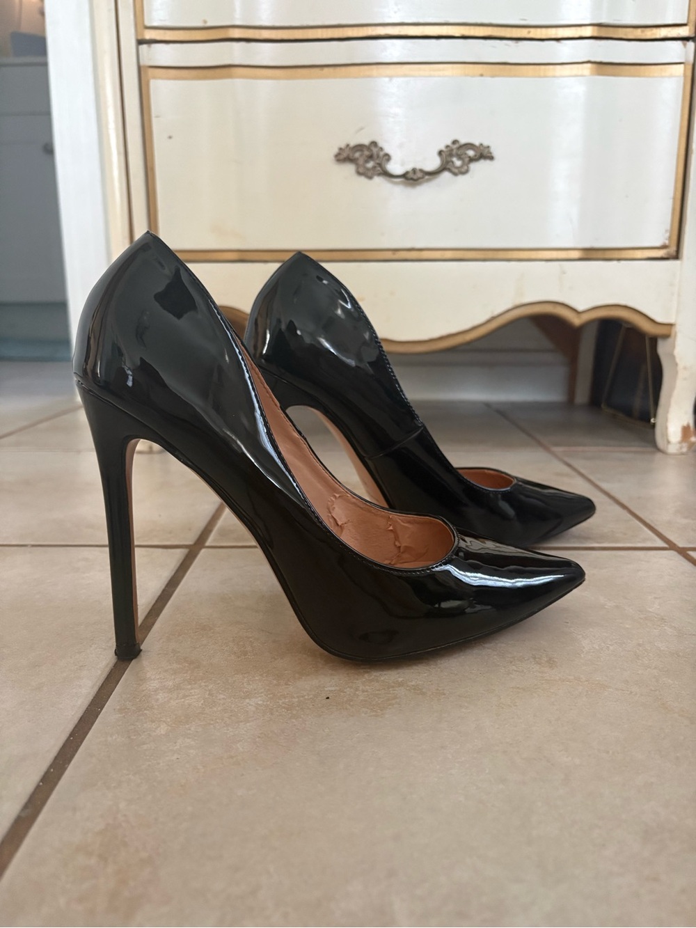 Classic Black Patent Pointed-Toe Stiletto Pumps